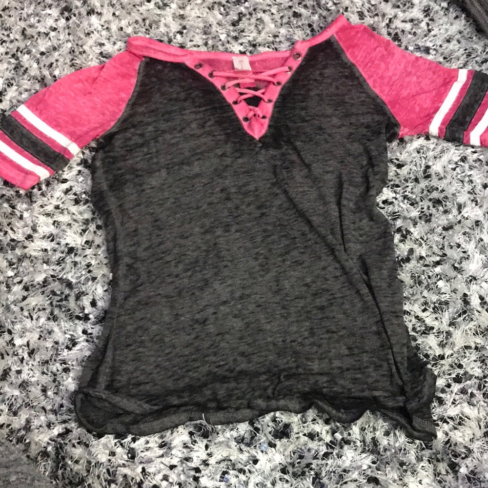 a women’s or girl shirt